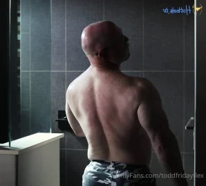 Toddfridayflex - Light licking down my back