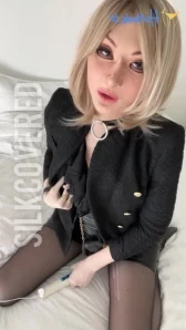 Silklivingdoll - So tight Yet so satisfying being trapped in the