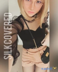 Silklivingdoll - I m chained and locked in my zentai mask doll and