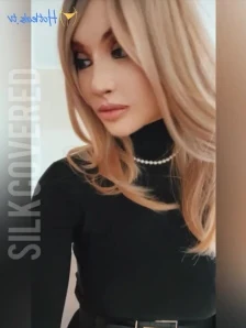 Silklivingdoll - Do you like my look today with gold glass on How