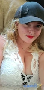 Mommaof - Just chilling last night before I made a custom video for