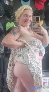 Mommaof - Getting a little pampering in