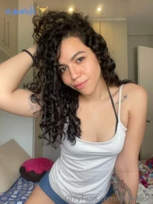 Khloe.jenni - Come closer and discover more