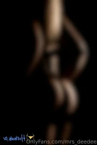 Mrsdeedeedenmark - Check your inbox this unblurred BJ video has just