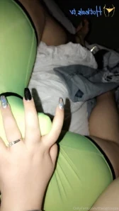 Theonlyogbenji - Nothing wrong with showing a lil booty right part 2