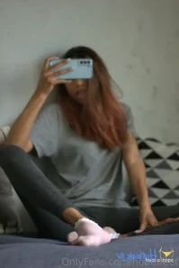 Hopeslittlefeet - What you gonna about these Send me a message now