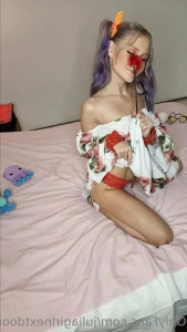 Juliagirlnextdoor - Got a crush on feet Lemme know babe Hope you enjoy