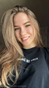 Julia-diamond - Why I get horny at the most inappropriate times
