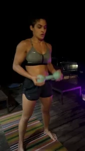 Michelemma - crunchy turn on the sound to listen post workout
