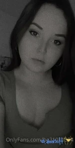 Be31011304 - Hot girl looking for daddy I can make your dirty desires