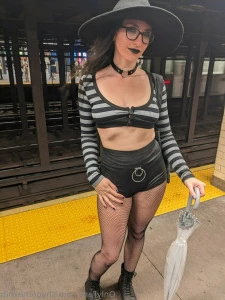 Shygothsecrets - Watch out this ninja isn t wearing panties and isn t