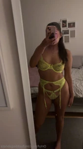 Baddiegabriela - Aaaalldeles för länge sen jag fick kuk Kan vi inte