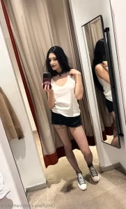 Vampkira - Take a peek into my shadow world if you dare Hi I m Kira 19