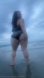 Juicycherry178 - mmm pretty smile and a juicy ass