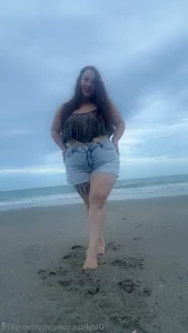 Juicycherry178 - mmm pretty smile and a juicy ass