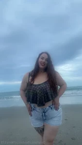 Juicycherry178 - mmm pretty smile and a juicy ass