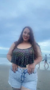 Juicycherry178 - mmm pretty smile and a juicy ass