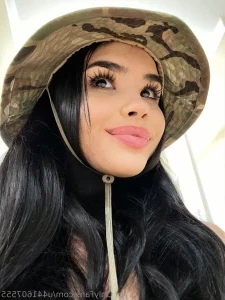 Angelakas - When you know your worth the world becomes simpler Beauty part 3