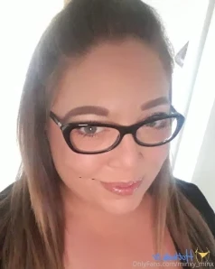 Minxy_minx - Report to my office