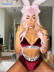 Daddieslittlefox - I know Mondays are HARD but some peach makes