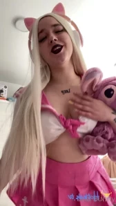 Foxyuzumaki - meloni_s This innocent slut is known for making fans cum