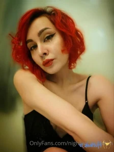 Night-white-witch - How I love licking dirty toilets in cafes