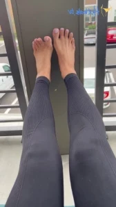 Alittleoftiff - Do you mind if I wiggle my feet in your face like this