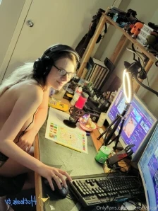 Therealallicat - Part C Overflow pics that didn t fit on the other