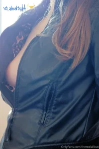 Therealallicat - Those last few sets a little too steamy Well come