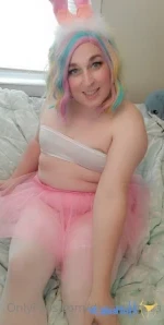 Daisydamara - Ok help me out here which pose is your favorite