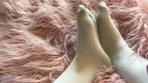 Missxsapphire - A pantyhose pic that s not for Twitter 