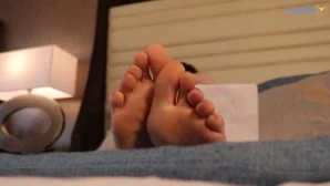 Alesderonde - would you suck the sweat out of My pantyhose perv