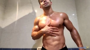 Gymsaul - Adding Oil on my Muscles aftera Long Heavy Workout More part 4