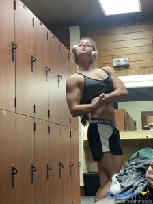 Sophmuscle - had fun flexing this day