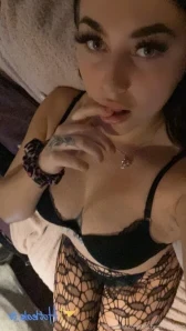 Poison_ivy_xox - Would you spank me or bite it part 3