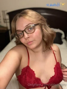 Abbypaigey - tip me 5 if you think i should go live this weekend