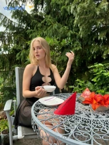 Sophiesouth - I don t feel like been sexy if you think I m feel free