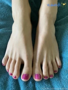 Myposedtoes - Happy Halloween Do my toes drive you batty