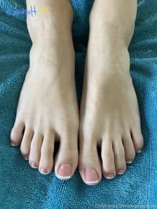 Myposedtoes - Would you cum on my white toes and arches just like this part 2
