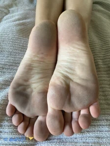 Myposedtoes - Happy Halloween Do my toes drive you batty part 2