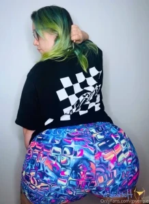 Gwenpie - Went on vacation for my Birthday Just got back this week I part 3