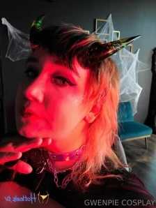 Gwenpie - Hey all I m opening my customs I will be taking 2-3 customs part 4