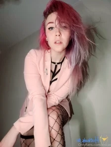 Enicat - It s almost Locktober Time to worship your Goddess before you part 2