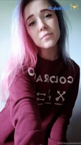 Enicat - Last of the tight red pants photoshoot includes some sensual part 3