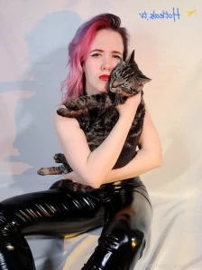 Enicat - It s almost Locktober Time to worship your Goddess before you part 3