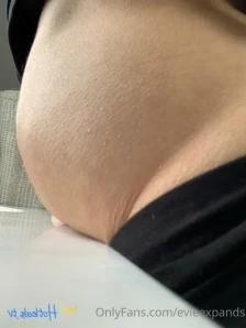 Evieexpands - PART 2 of getting fat in my car part 2