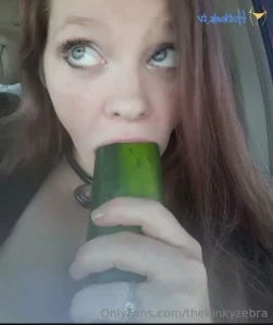 Thekinkyzebra - I m thinking it s time to go red again what do you part 3