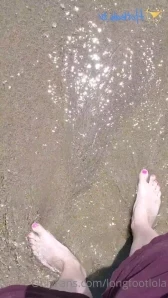 Longfootlola - OK so honestly this pic might have been an accident but part 5