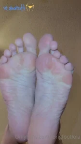 Longfootlola - OK so honestly this pic might have been an accident but part 6