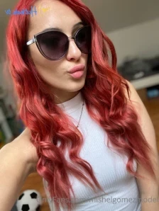 Mishelgomezmodel - I loveeee this sport set Makes me wanna go to the part 11